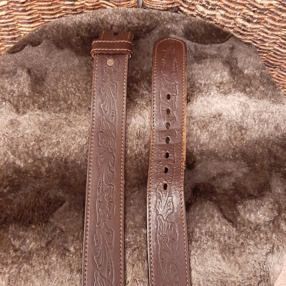 Chambers Belt Co. Top Grain Steer Hide Leather Belt 38 Tooled Floral Belt Boho - Picture 5 of 13